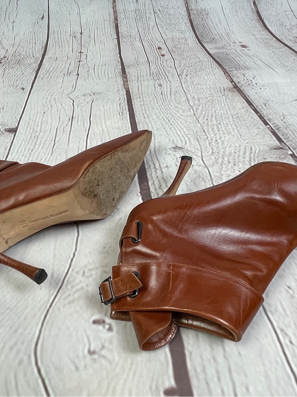 MANOLO BLAHNIK authentic brown leather pointed-toe stiletto ankle boots, sz 38.5 - Picture 10 of 12